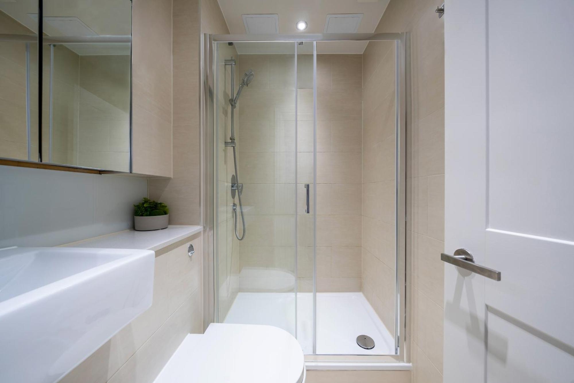 Goodge Apartments 런던 외부 사진