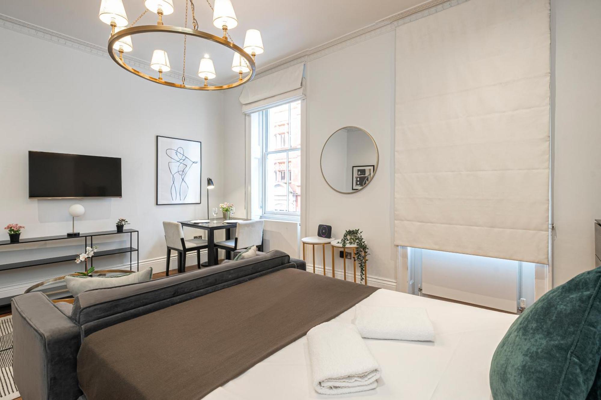 Goodge Apartments 런던 외부 사진