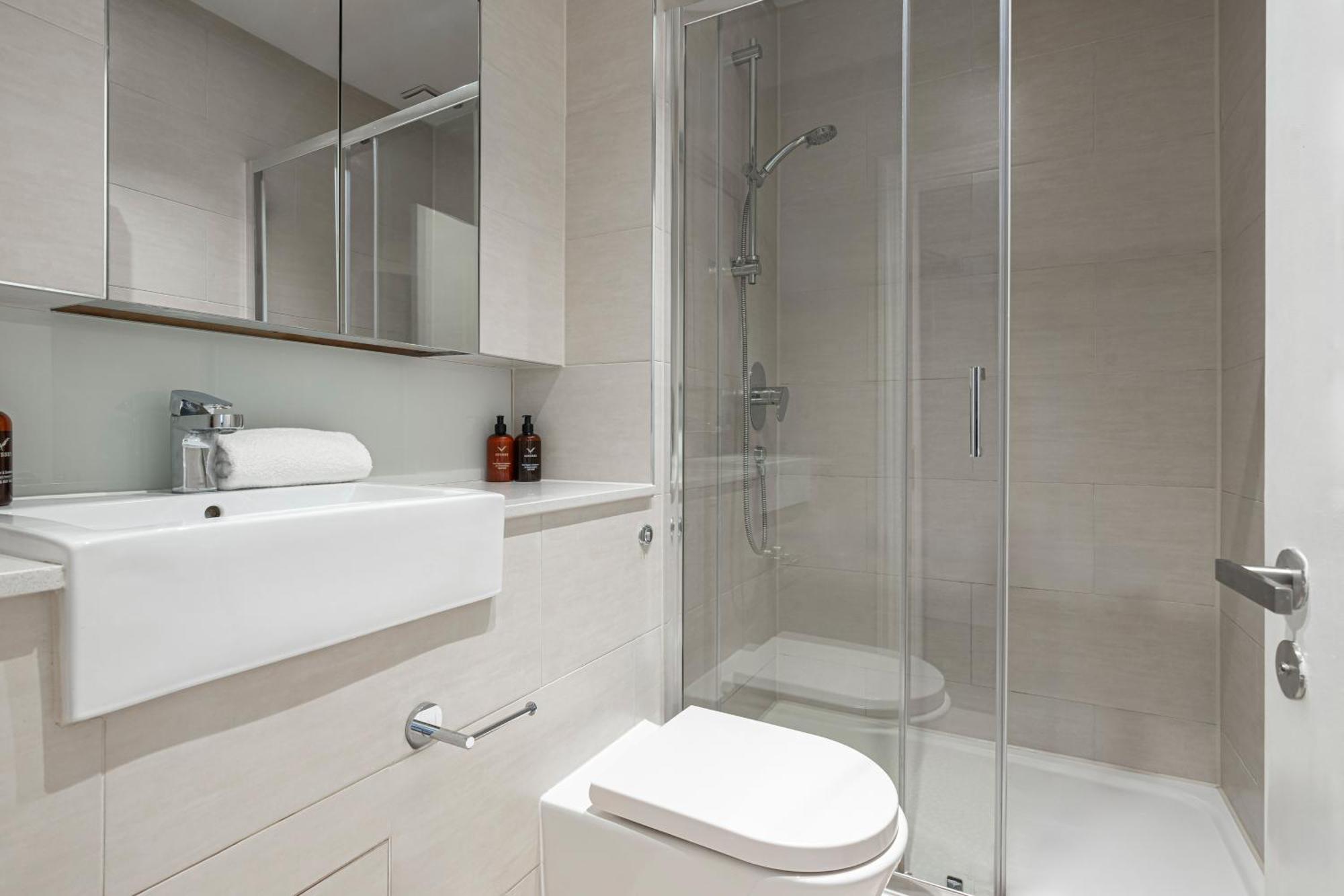 Goodge Apartments 런던 외부 사진
